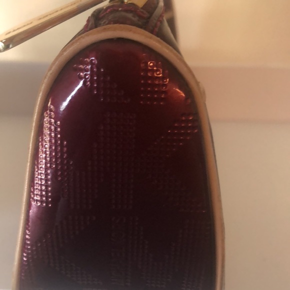 MICHAEL KORS burgundy coloured make up case - Picture 8 of 14